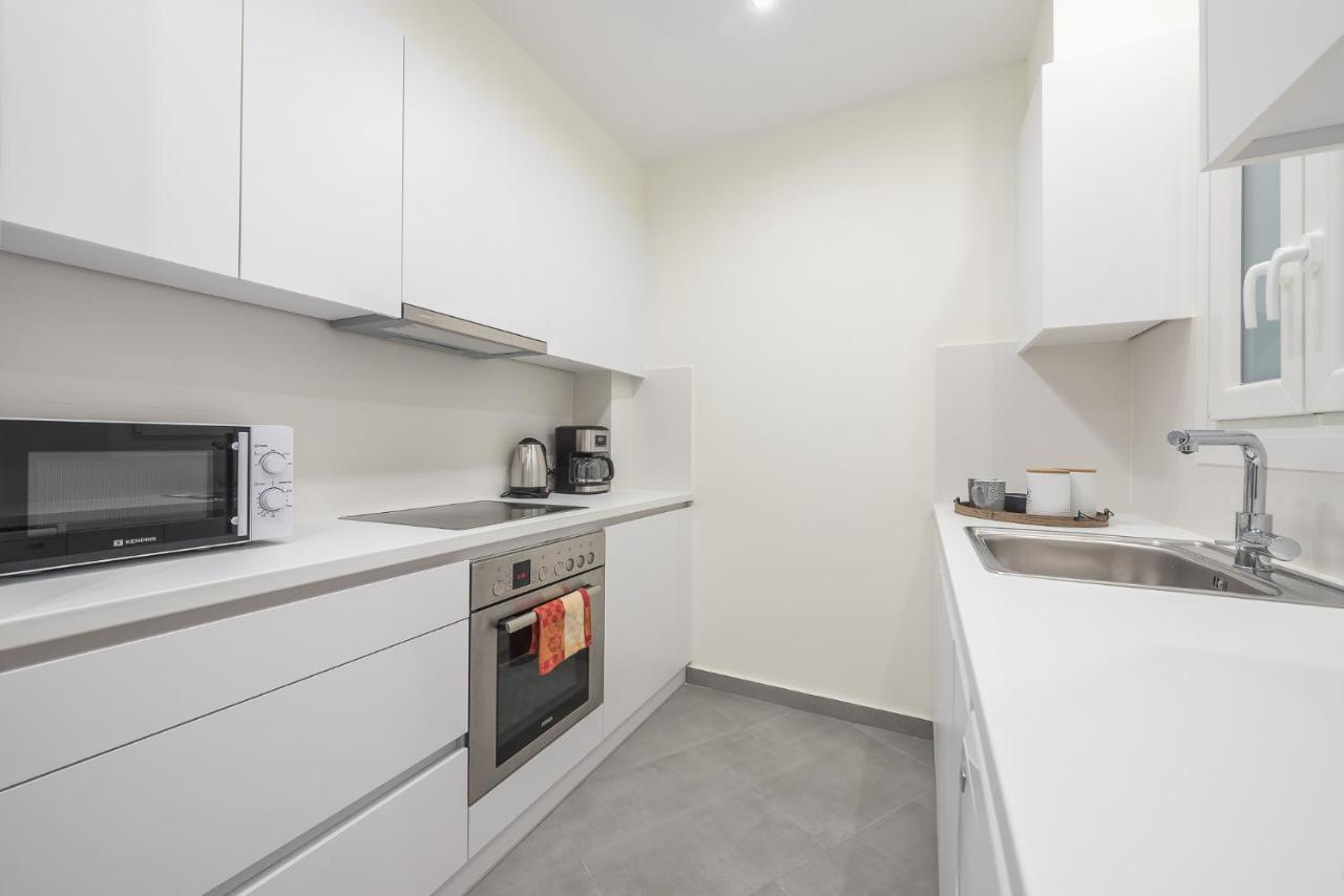 Elegant Suite By Cloudkeys เอเธนส์ ภายนอก รูปภาพ